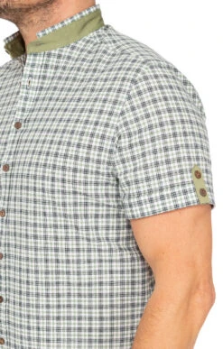 Gipfelstürmer Kurzarmhemd 421002-4237-56 Trachtengrün (Slim Fit) 16 Gipfelstürmer Kurzarmhemd 421002-4237-56 Trachtengrün (Slim Fit) -Modische Damenbekleidung Geschäft Herrenhemd Gipfelstuermer 421002 4237 56 trachtengruen C