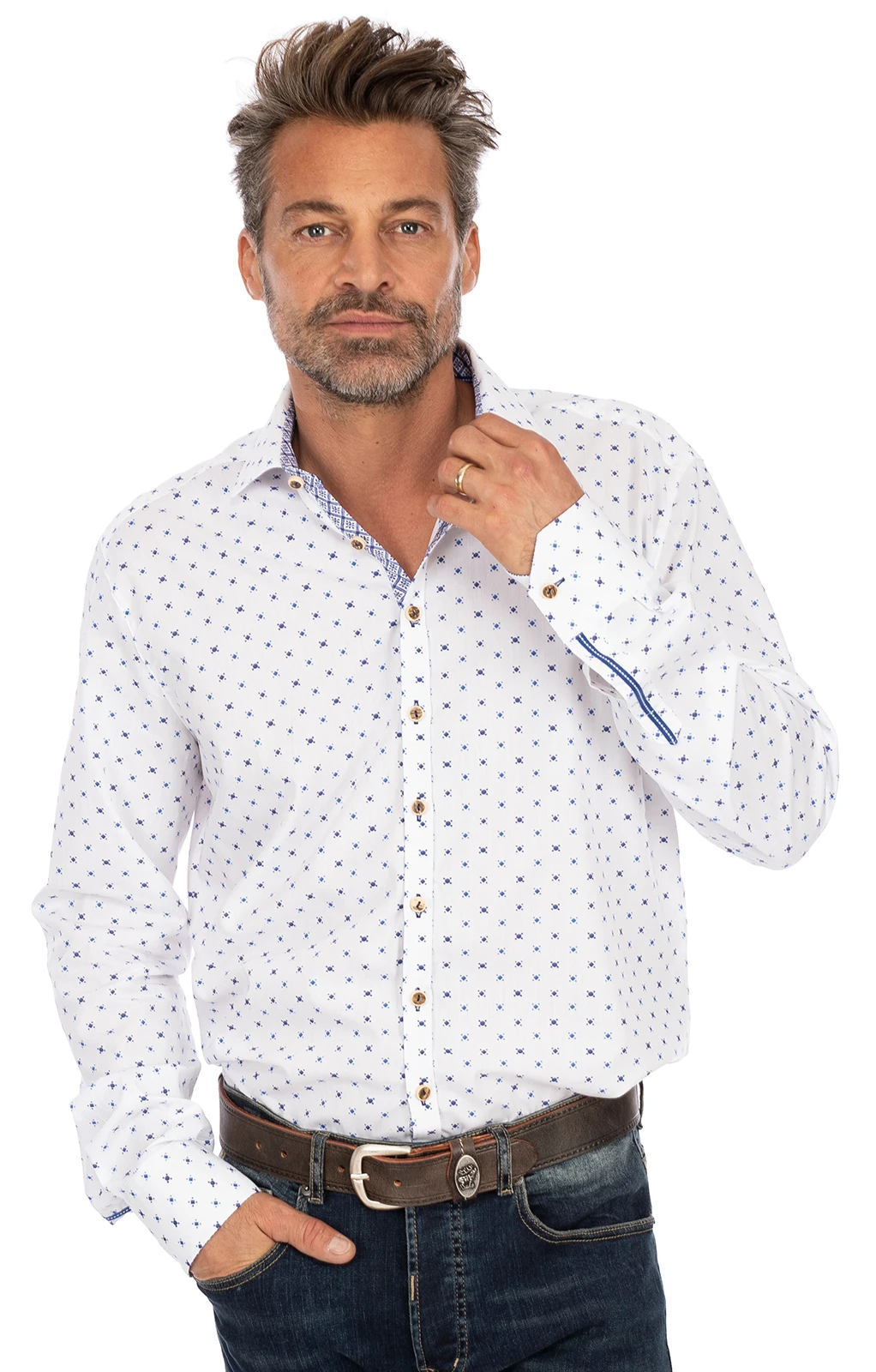 OS-Trachten Trachtenhemd SONNBLICK Weiss Blau (Slim Fit) 10 OS-Trachten Trachtenhemd SONNBLICK Weiss Blau (Slim Fit) – Bild 8